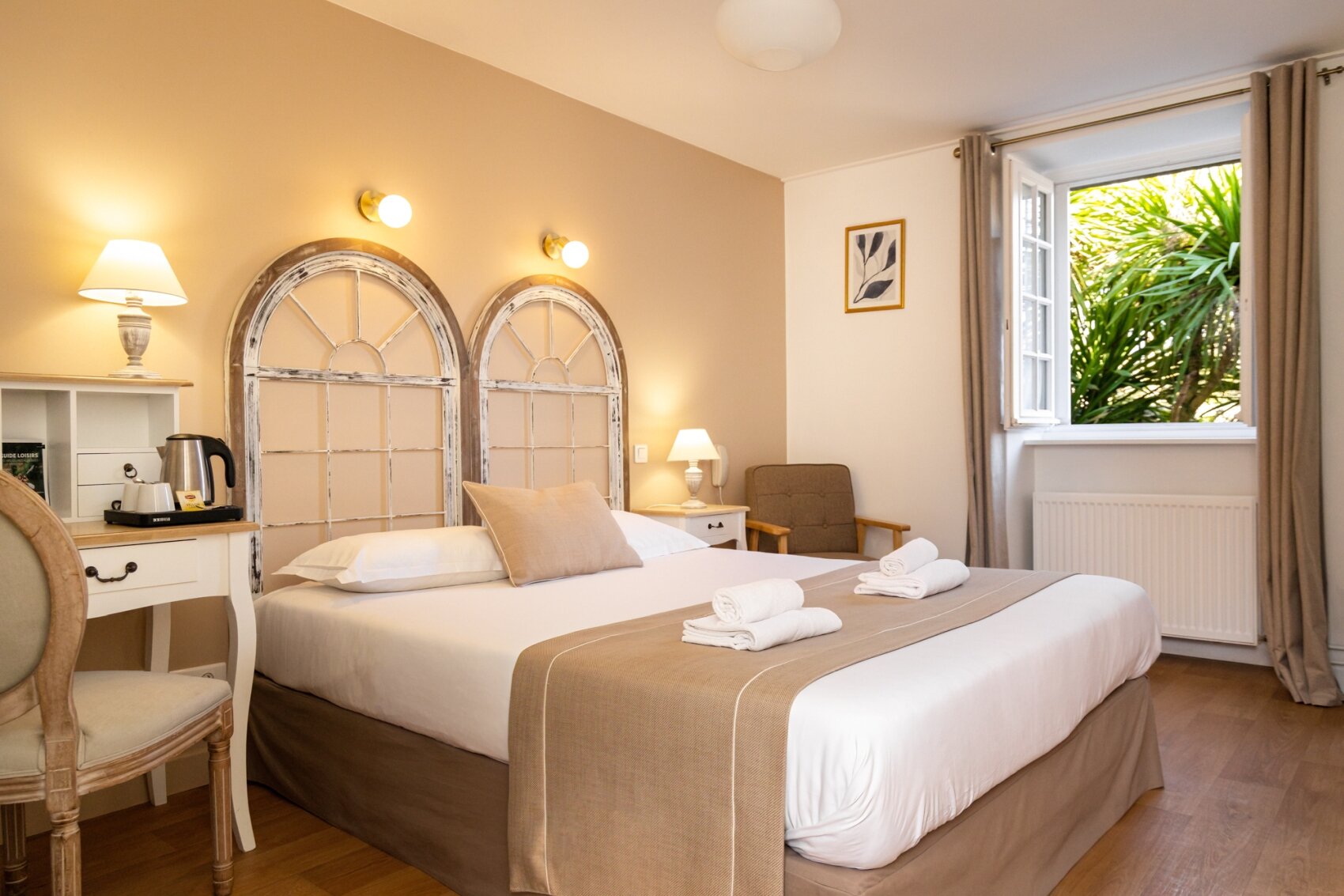 photographe reportage seance hotel charme demeures chateaux deluxe hotellerie vacances tourisme dinan saint malo bretagne ameliegraphie