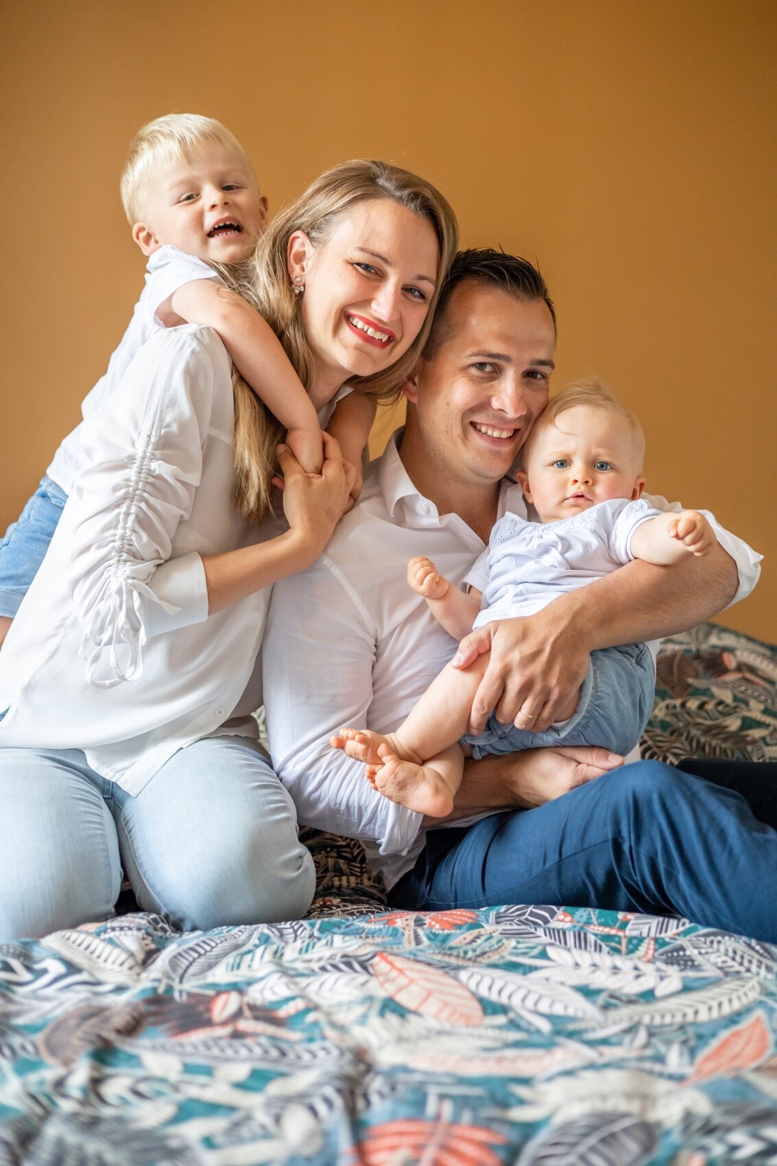 photographe seance famille domicile interieur dinan evran bretagne amour ameliegraphie